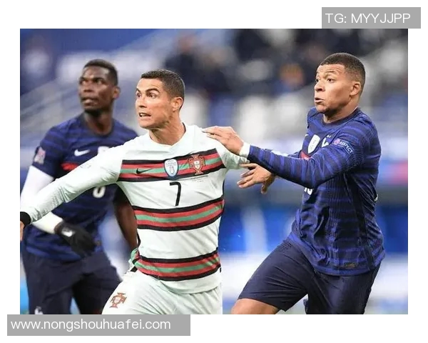 足球传奇谢幕之战 球星们的最后一球背后的故事与情感瞬间